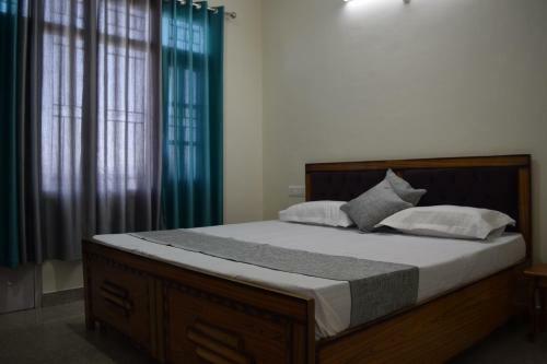 Radhe Krishna Home Stay