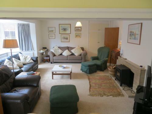 44 Sea Lane