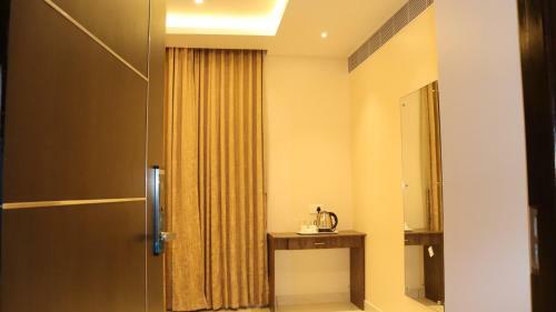 Hotel Plutus Residency