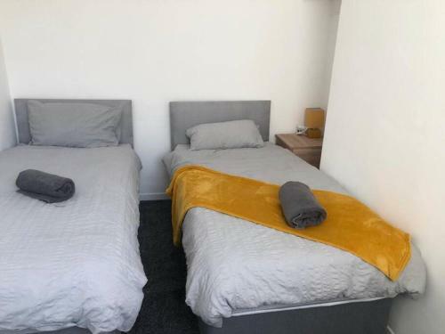 Modern 2 Bed Sleep 5 Close To Anfield Stadium