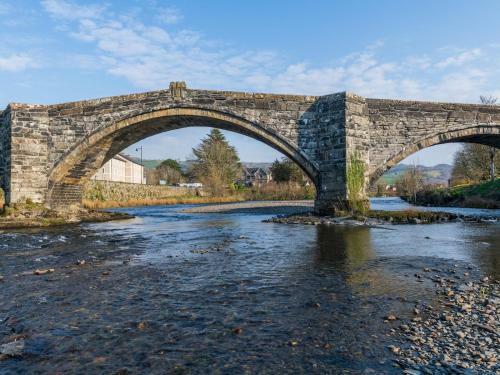 Pass The Keys Modern 2 Bedroom Apartment In Llanrwst