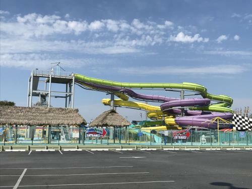 Golden Sands 1107