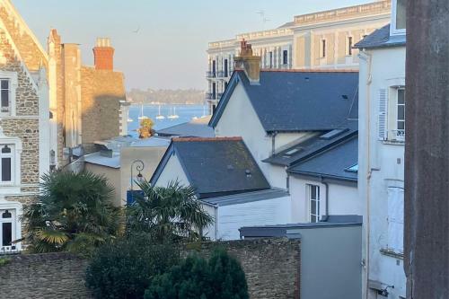 Apartamento Beau T3 Hyper Centre Dinard � 200m de La Grande Plage de L'�cluse