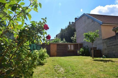 Maison De Ville De Caract�re � Epernay