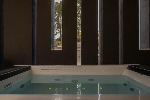 Bed & Breakfast La Riserva Dannunziana Luxury Suites