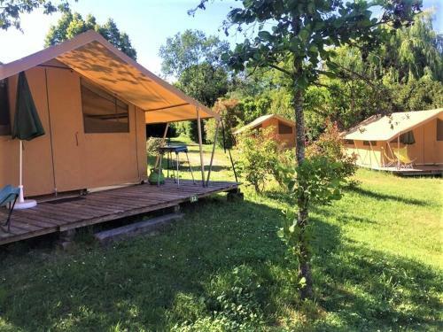 Camping Les Routes De Provence