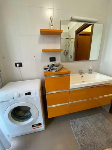 Casa Lux Modern Apartment Between Como And Milan