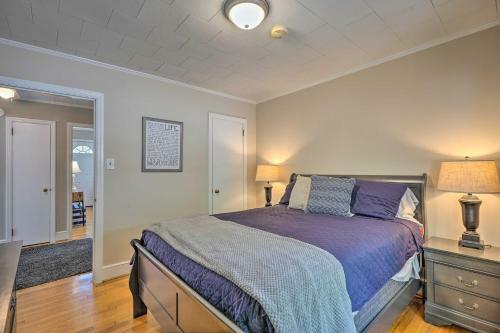Cozy Home Near Downtown Chapel Hill With Deck!