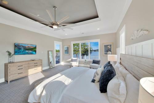 Nautical Ridge By Stay Lake Norman