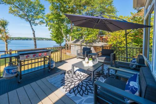 Channel Marker By Stay Lake Norman