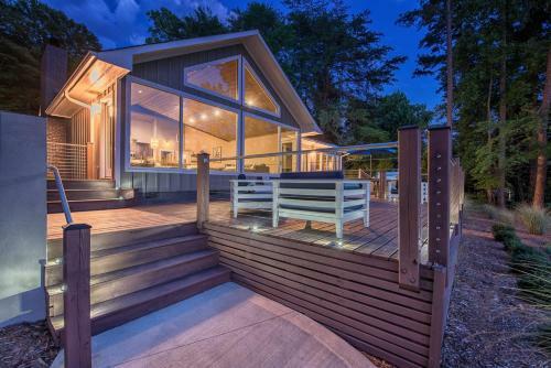 Lake Norman Hideaway By Stay Lake Norman