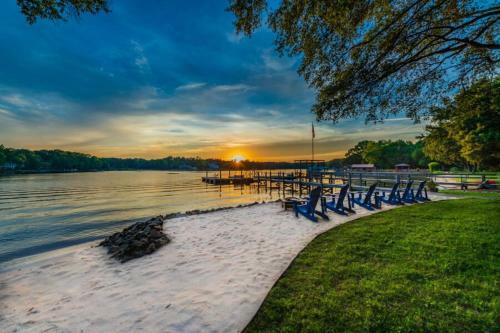 Sandy Shore By Stay Lake Norman