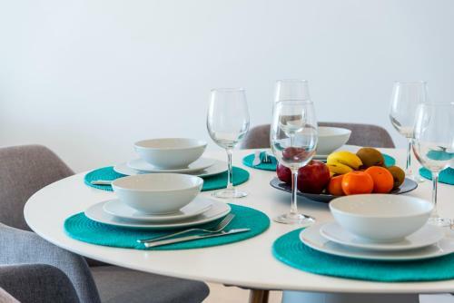 New Luxury Apartment First Sea Line