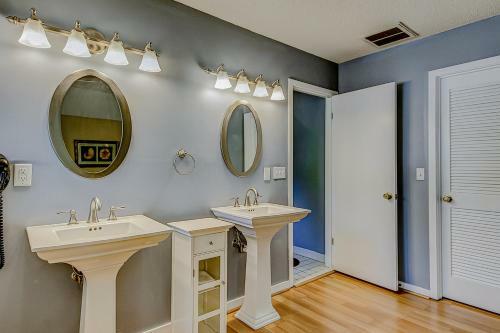 3080 Marshgate