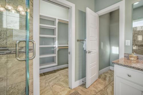 Gone Coastal - Oceanfront!