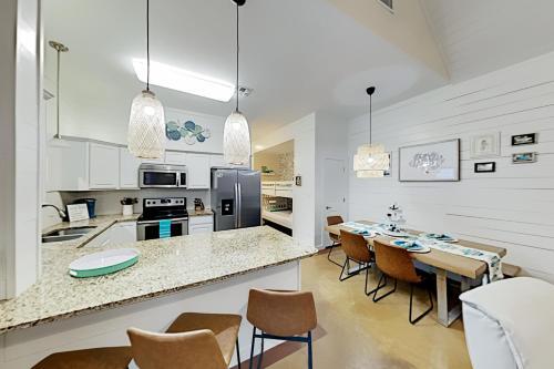 Mermaid Cove At Pirate's Bay Unit 209