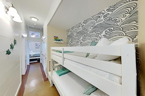 Mermaid Cove At Pirate's Bay Unit 209