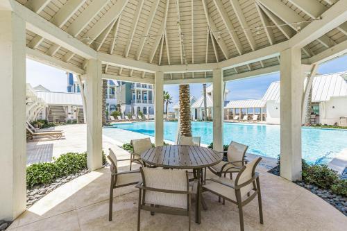 Happiness Radiater At Palmilla Beach