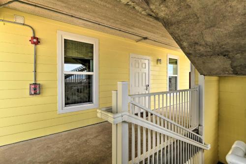 Apartamento Beachfront Port Aransas Condo With Ocean Views!