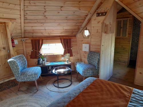 Hostal A L'or�e Du C�dre