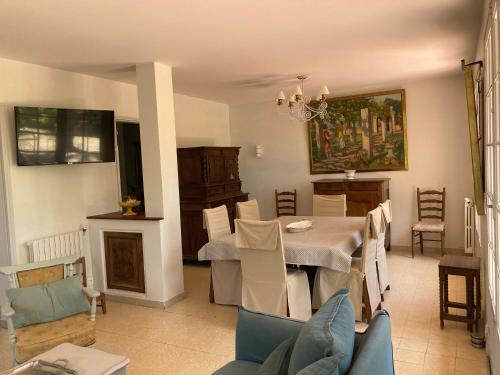 Belle Villa Proven�ale Avec Piscine Class�e 4 �toiles