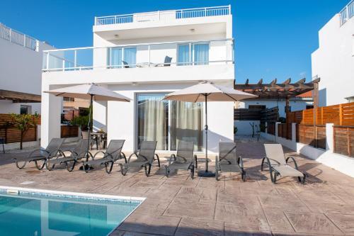 Coral Bay Villa 10