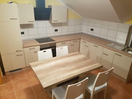 Hostal Apartments O Sole Mio