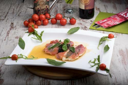 Hostal Apartments O Sole Mio
