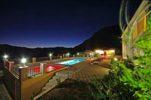 Villa Vila Nova With Private Heating Pool And Jacuzzi