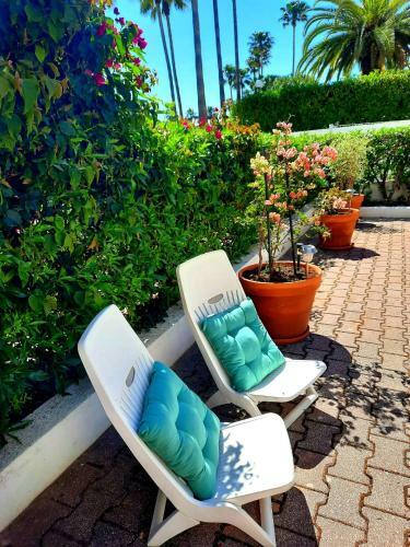 Apt 6 People - Large Private Terrace And Swimming Pool