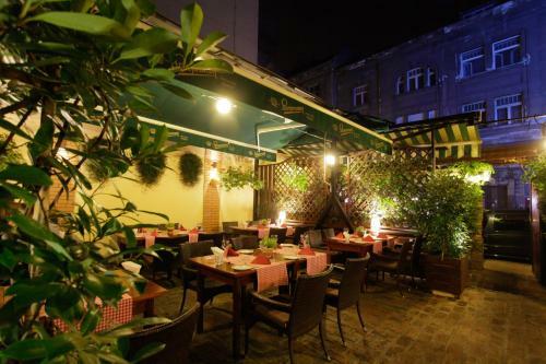 Bed & Breakfast Rooms Konak Mikan