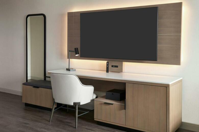 Kingston Marriott Hotel