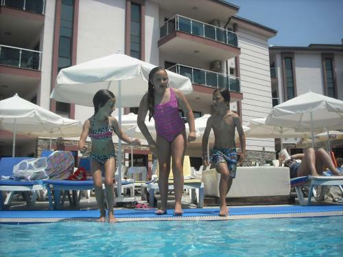 Quality Apartments In Small Private Community
