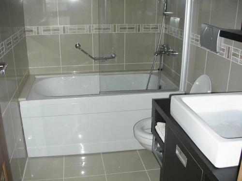 Quality Apartments In Small Private Community