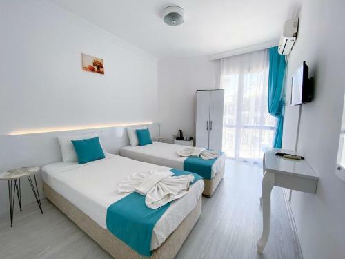 Minerva Port Hotel