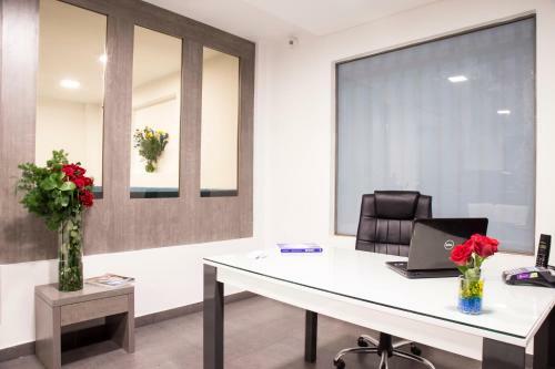 Hotel Agora Suites