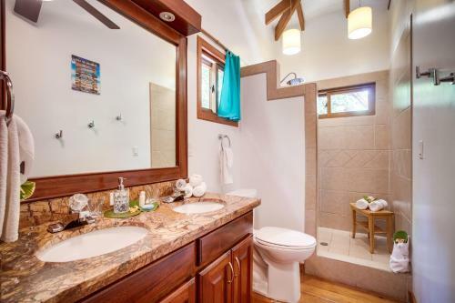 Hotel Mariposa Belize Beach Resort
