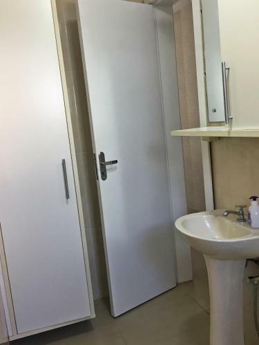 Apartamento Incr�vel Ap A 100m Do Mar Com Ar E Wi-fi