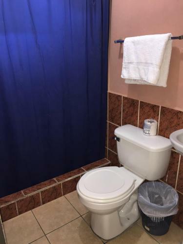 Hostal Hotel Guest House Inn
