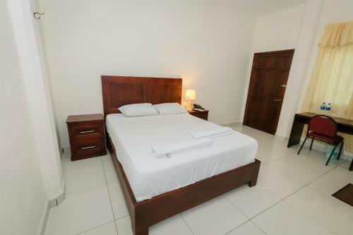 Hotel Mediterraneo Inn