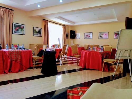 Falcon Heights Hotel
