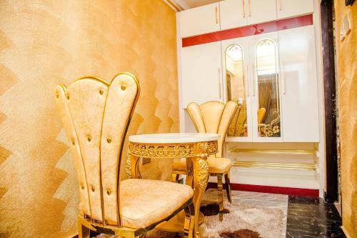 Apartamento Tobby Royal Suites