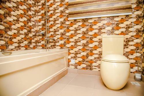 Apartamento Tobby Royal Suites