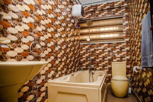 Apartamento Tobby Royal Suites