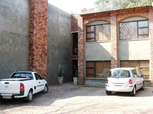 Hotel 24 Onvrey 3 Star Guest House