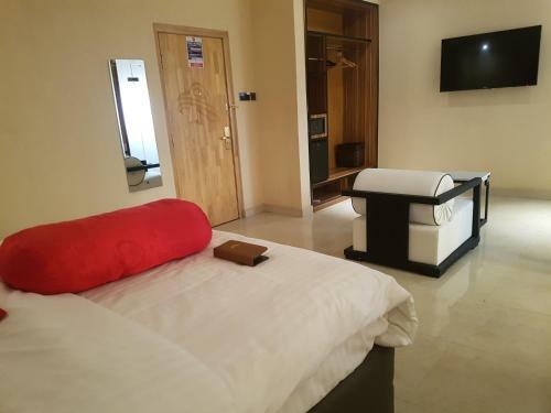 Hotel Axion Honors