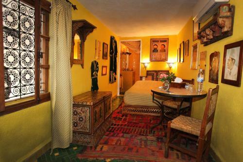 Riad Lune Et Soleil