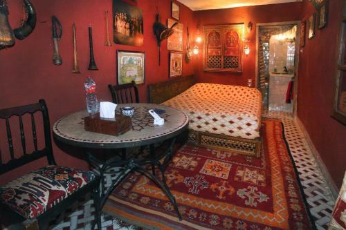 Riad Lune Et Soleil