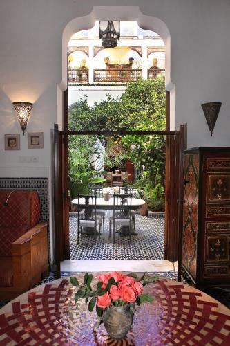 Riad Lune Et Soleil