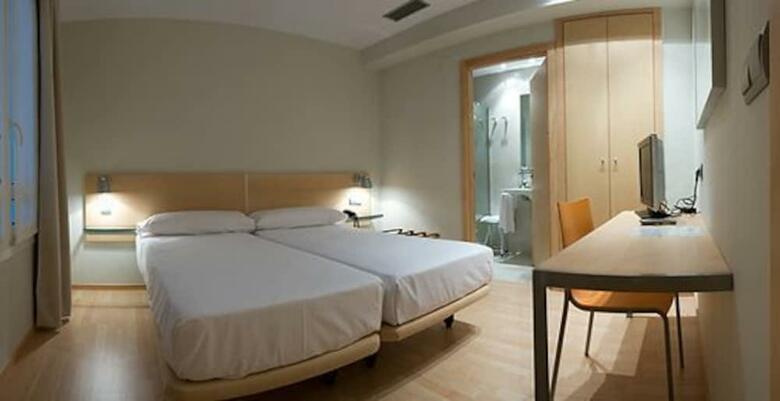 Hotel Arrizul Center